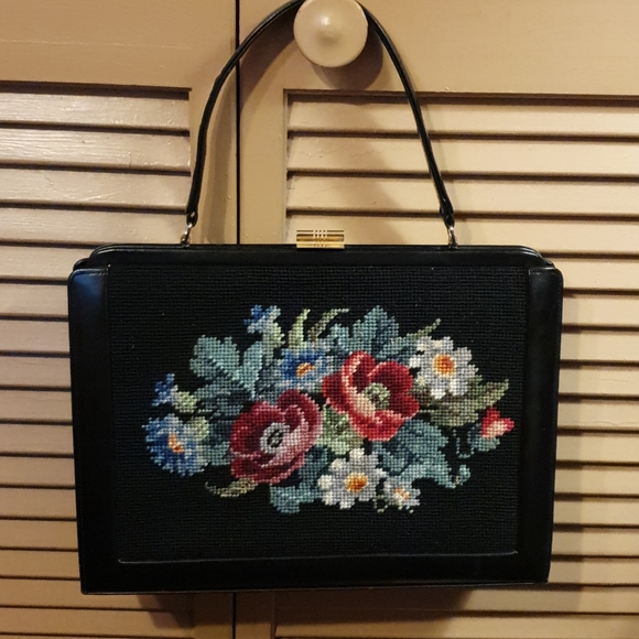 None Handbags - Vtg 50s Ladies Floral Tapestry Handbag